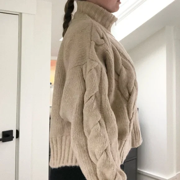 OZMA of California Finley Zip Sweater - Picture 6 of 6